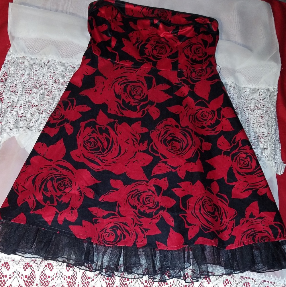 Pin up style party dress